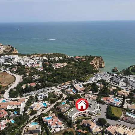 & Downtown 5 Minutes Away - Spacious 1-bedroom With Ac * Carvoeiro (Lagoa)